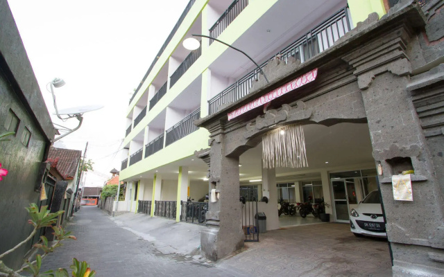 Hotel Ratna