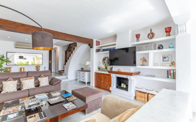 Casa Jardines del Sol J5