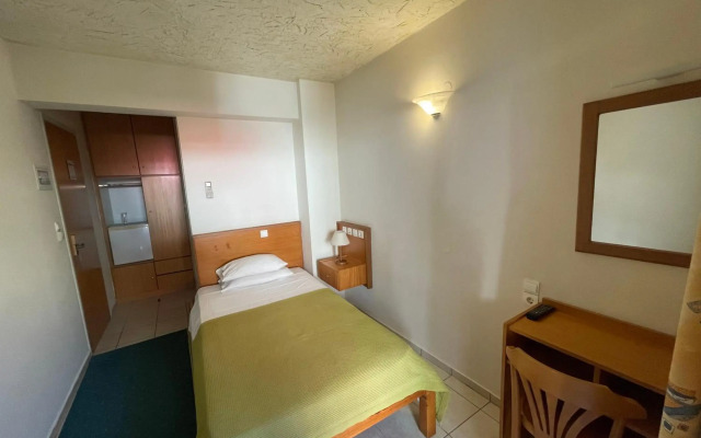 Hotel Flisvos