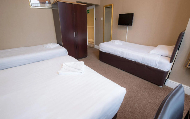 Rossmore Hotel