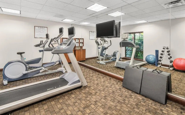 Holiday Inn Express & Suites Wilmington-Newark by IHG