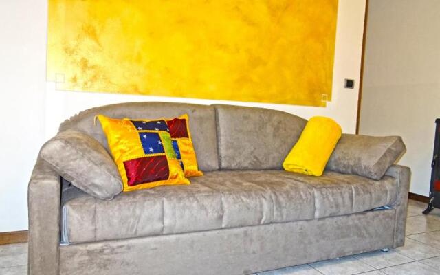 Casa Rosalia cozy holiday apartment by Gardadomsumea