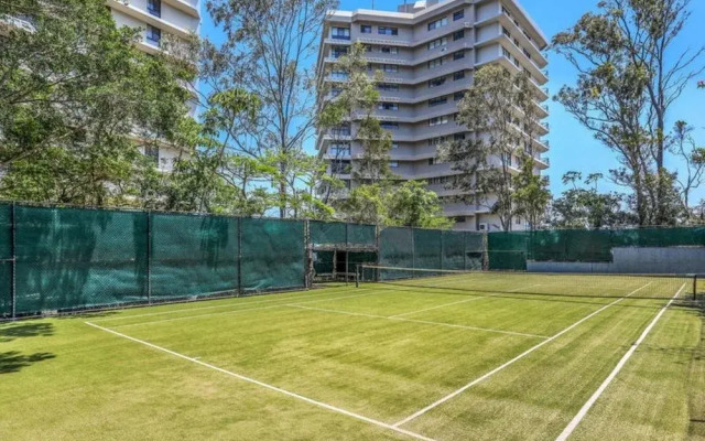 Tranquil 2 Bedroom on Burleigh Headland