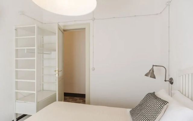 Urban Garden Apartment