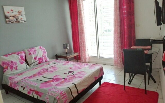 Studio in Saint Denis, With Wonderful sea View, Balcony and Wifi