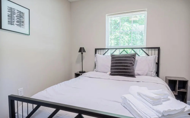 Modern Columbus Haven Military