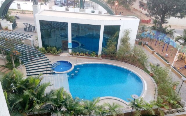Rishon Suite