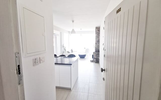 Mackenzie Seaview Paradise