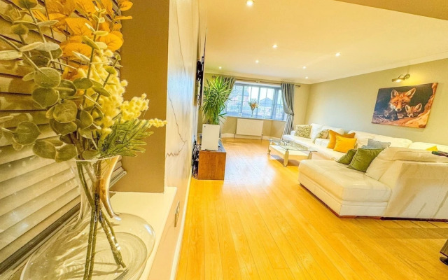 The Firs Luxury Home