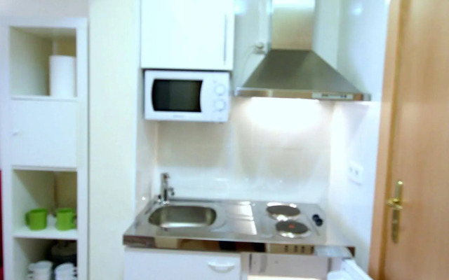 Stopbarcelona Universidad Apartments