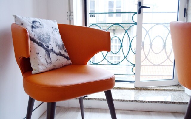 St. Francisco Flat with City Views