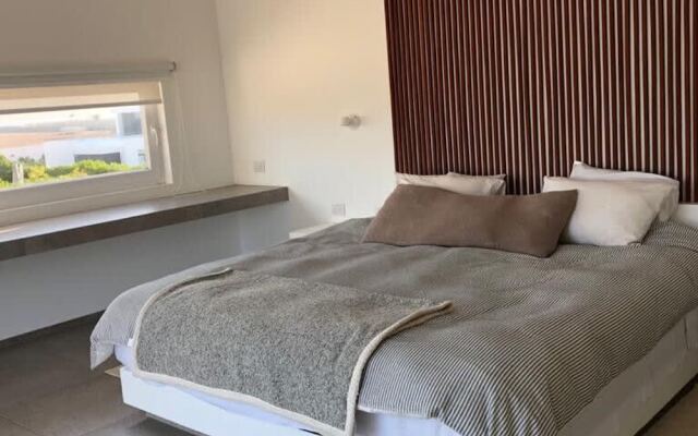 Perfect 5BR Villa With Private Terrace in Paracas