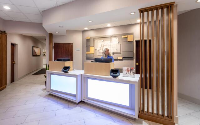 Holiday Inn Express Hotel & Suites Downtown Minneapolis, an IHG Hotel