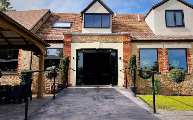 The Chesterton Hotel