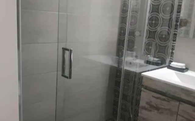 Athens View Apartment Near Metro Station Agia Marina