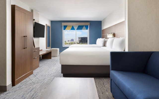 Holiday Inn Express Las Vegas - Stadium Area by IHG