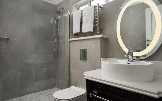 Premier Hotel Falstaff