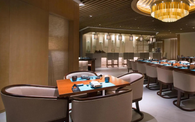 Sheraton Zhanjiang Hotel