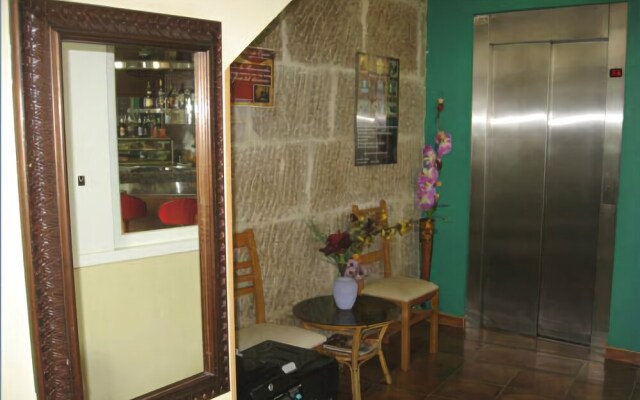 Hostal Casais