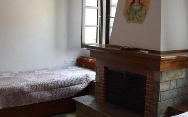 Vera's Traditional House