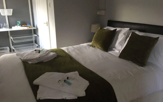 Roomtel Riverside