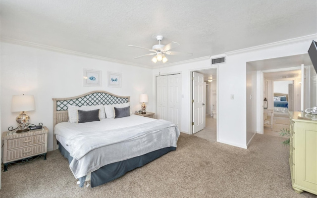 Shoreline Towers 2085 2 Bedroom Condo