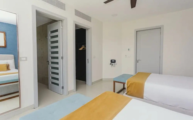 Casa Lanai 4 Bedroom Condo by RedAwning