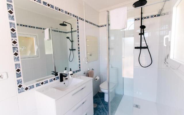 Villa Reyets 4 bed 3 bath