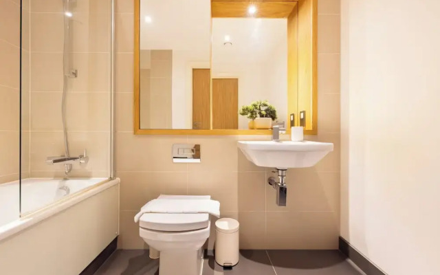 Modern 1 bed flat in Greenwich
