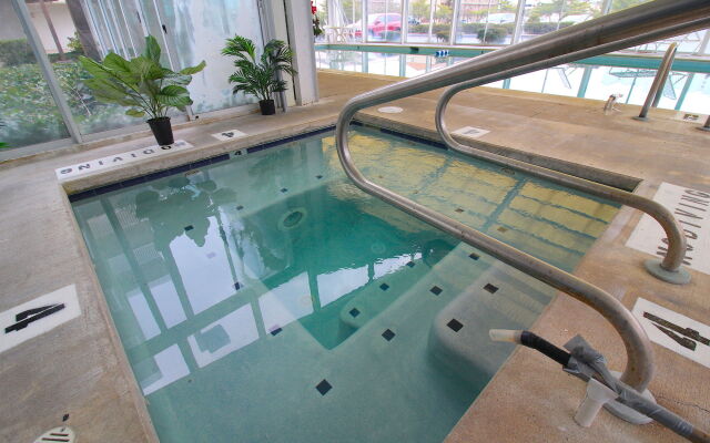 Bay Club Resort by Coolvacay