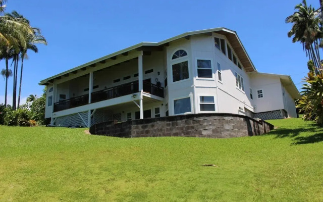 Hilo Honolii Bay Bed and Breakfast