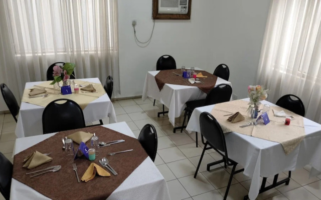 Hans Place Hotel
