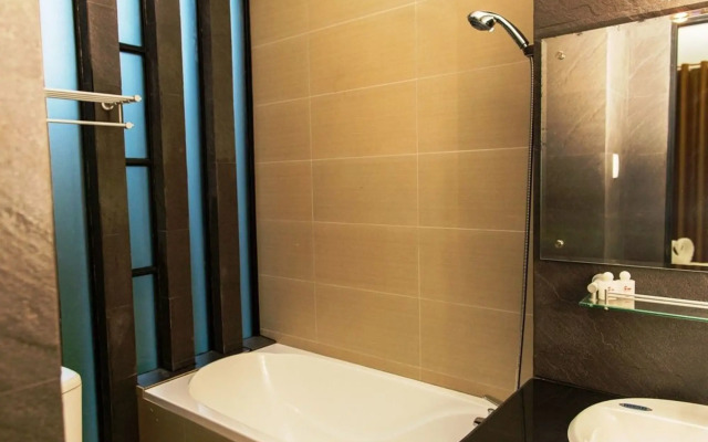 Van Nguyen Minihouse