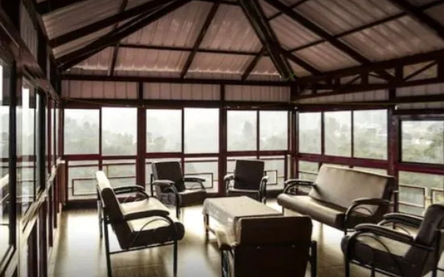OYO 28641 Vijaya Deepa Guest House