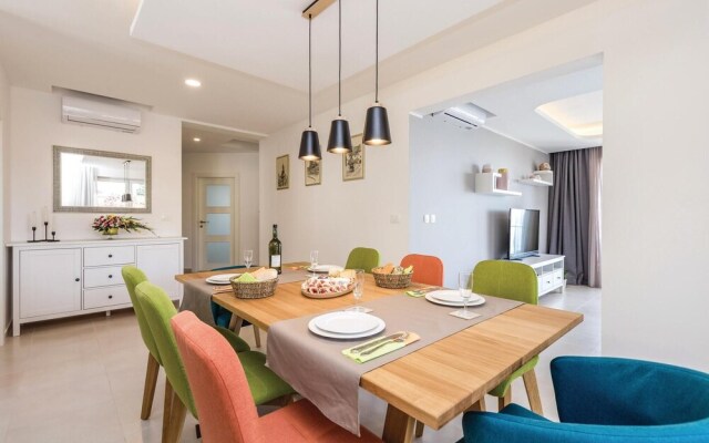 Nice Apartment in Opatija With Wifi and 3 Bedrooms