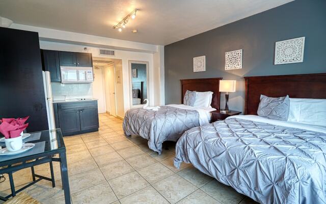 Private Apartments at the Casablanca