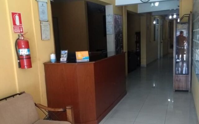 Corona Suite Hotel