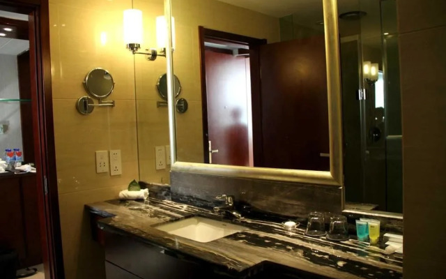 Hongcheng Yuehai Hotel - Qingdao