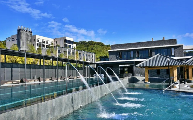 Shine Mood Resort