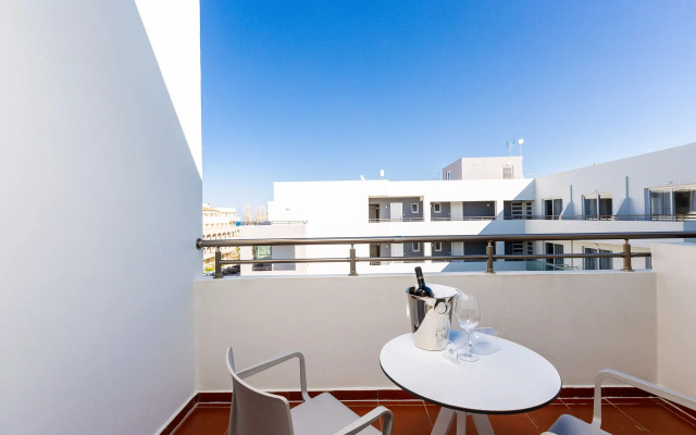 Atrium Ambiance Hotel