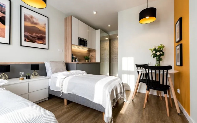 7 Continents Apartments