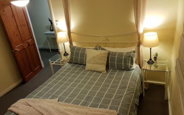 Donnybrook Cottages - Donnybrook Cottage