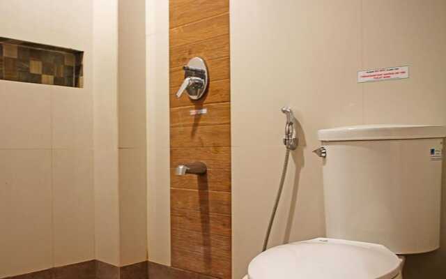 OYO 692 Layang Layang Home