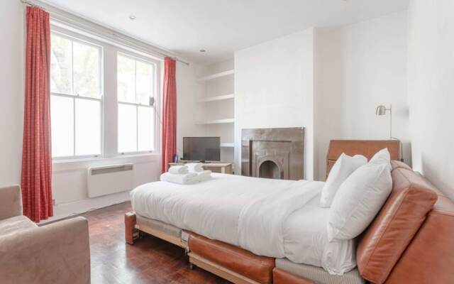 Modern 2 Bedroom Flat in Central London