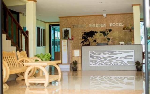 Three bridges hotel