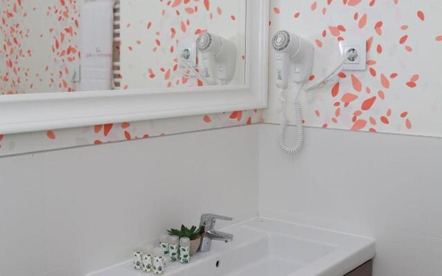 New Point Madrid Opera