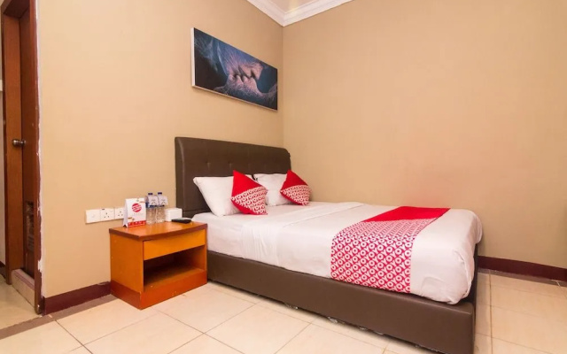 OYO 1671 D-one Hotel