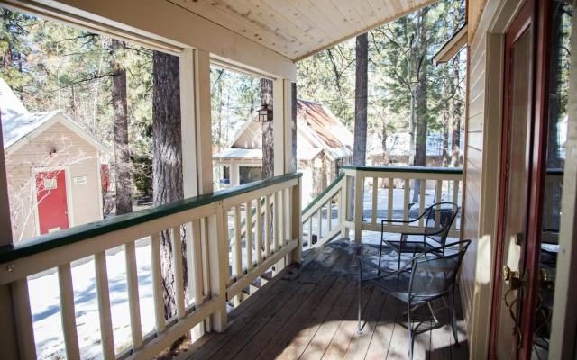 Sleepy Forest Cottages
