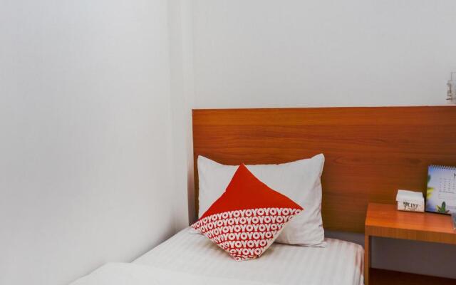 OYO 2199 Mandiri Guest House