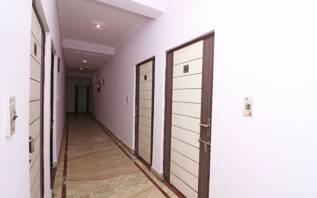 OYO 33431 Hotel Ekta Residency